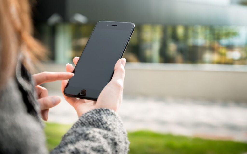 Long-Distance Questions That Build Real Intimacy